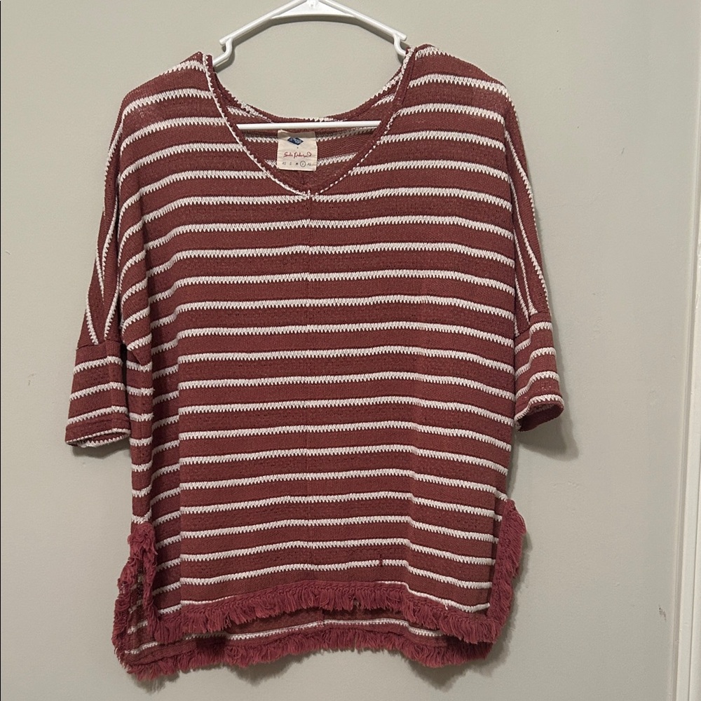 Chic Striped Short Sleeve Tee with Fringe Hem